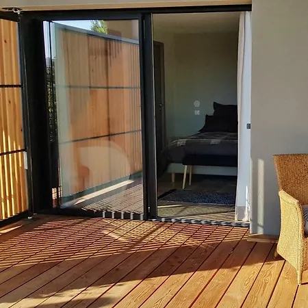 Hangar De Bellevue Bed & Breakfast